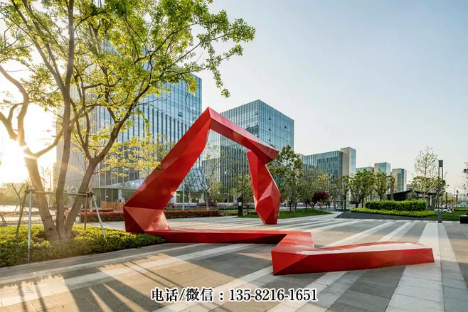 廣場(chǎng)異形不銹鋼裝飾景觀雕塑 廣場(chǎng)異形不銹鋼裝飾景觀雕塑